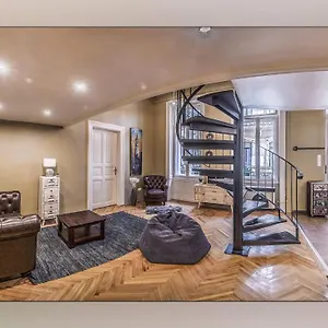 https://the-nest-mondain-apartment.inbudapesthotels.com